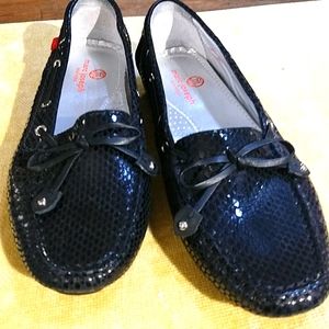 Moccasin loafer shoe black textured leather